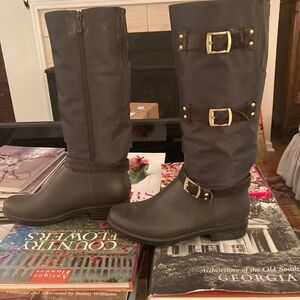 Rubber and fabric rain boots
